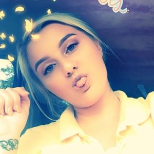 Meet your Posher, Lillian